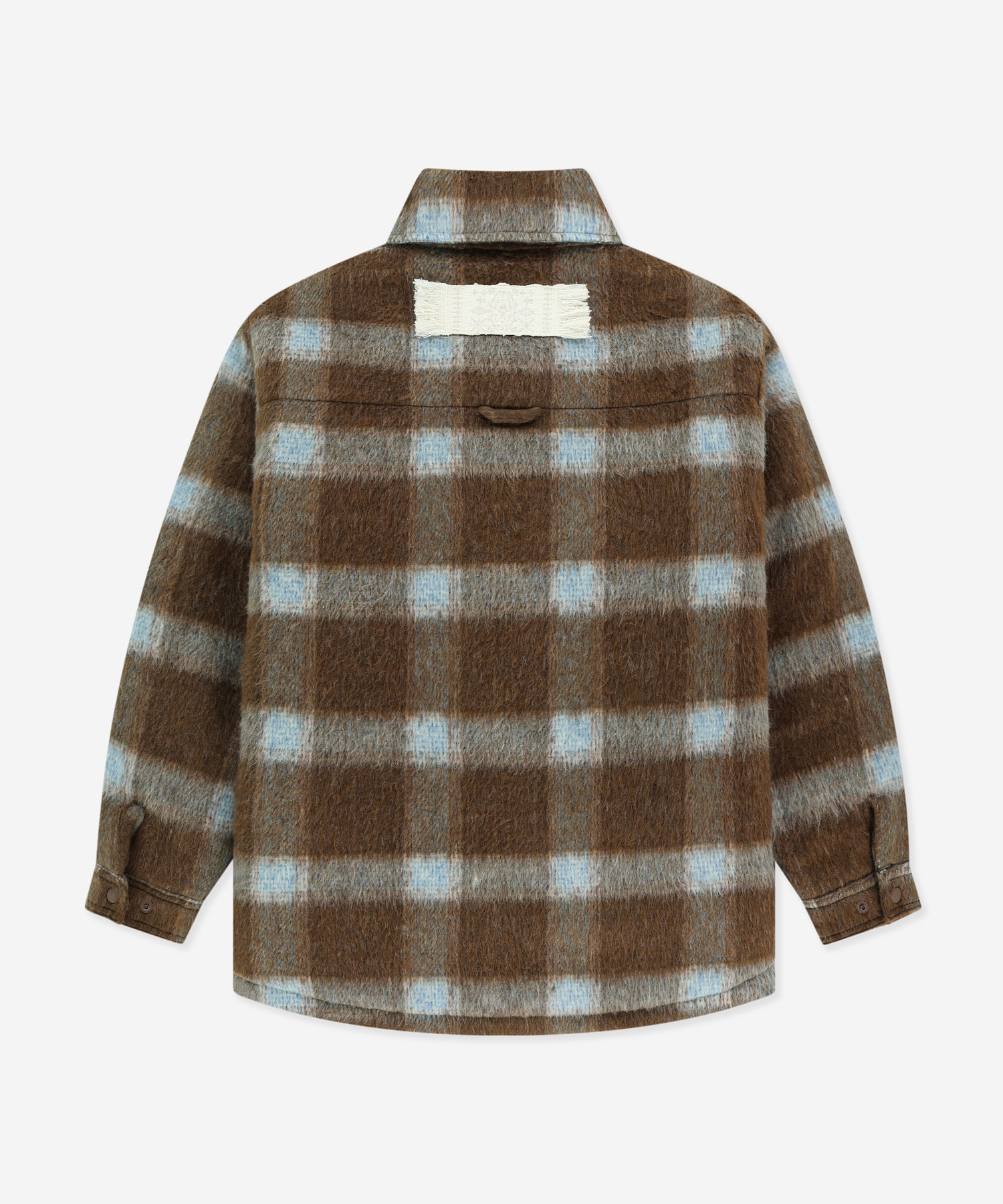 FUNFLEX 모헤어 패디드 점퍼 (Reversible Oversized Jumper) 착용과 실루엣을 보여주는 제품 이미지